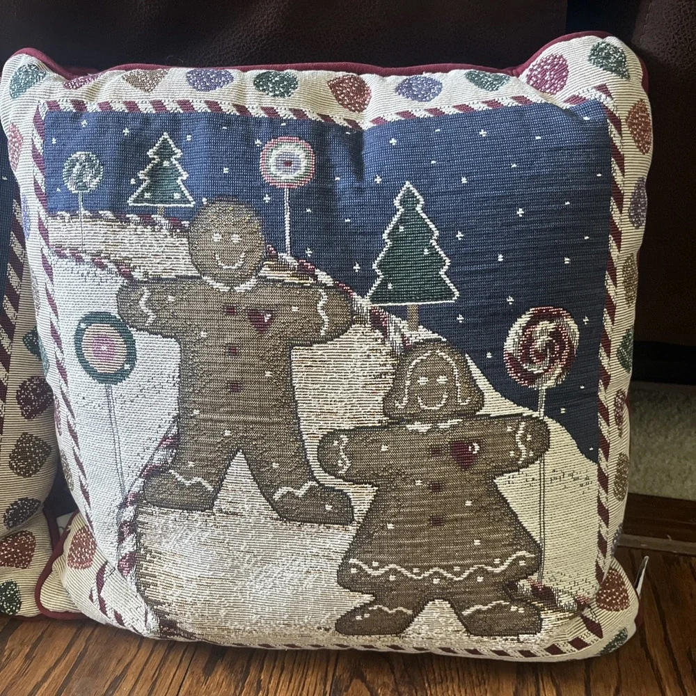 Lot Of 2 Riverdale Tapestry Pillows Gingerbread‎ House Gingerbread Man Gum Drop